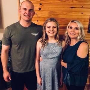 Meet your Posher, Angie